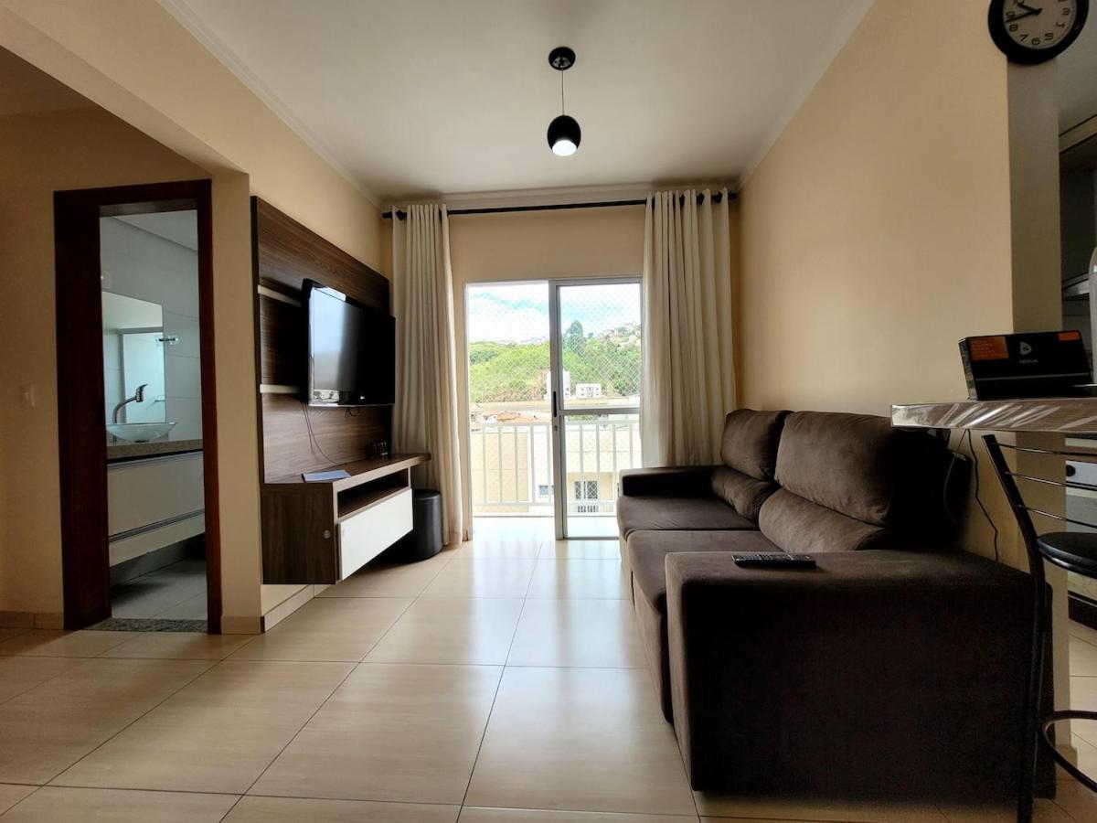 Grande Apt No Centro C/ Cozinha Completa Varanda Pocos de Caldas Bagian luar foto